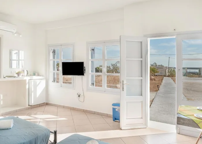 Aegean Blue Santorini 1 3* Perivolos (Santorini)