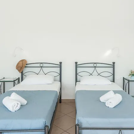 Aegean Blue Santorini 1 3* Perivolos (Santorini)